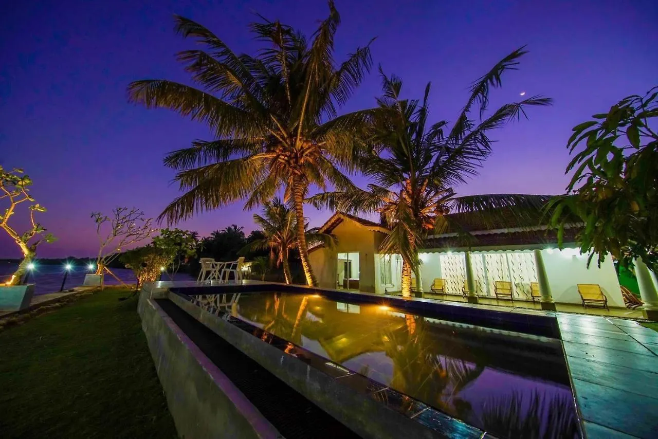 Lagoon Bay Negombo Hotel